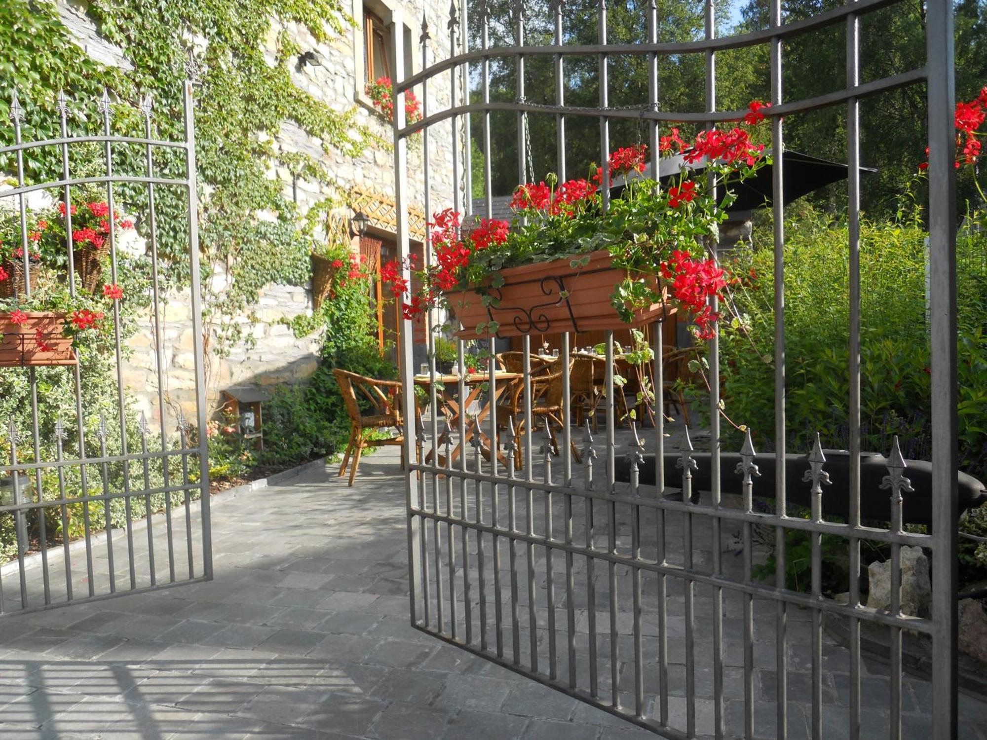 B&B Nord Sud Salmchateau Bagian luar foto